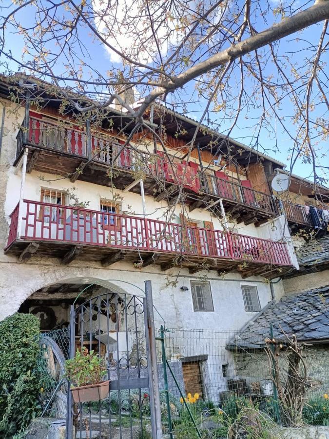Maison Du Mont Aosta Ngoại thất bức ảnh